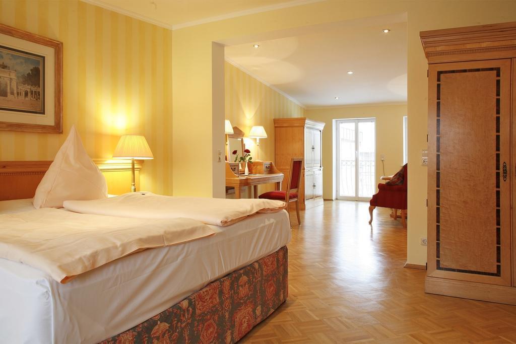 Weinhaus Woehler Hotel Schwerin  Cameră foto