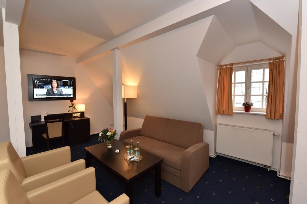 Weinhaus Woehler Hotel Schwerin  Cameră foto